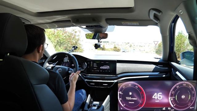 Skoda Octavia | Prueba en carretera смотреть онлайн