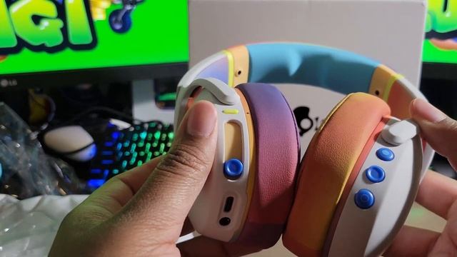 SkullCandy Crusher Evo All Love Edition смотреть онлайн