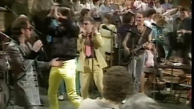 Showaddywaddy - Dancin' Party/I Wonder Why/Hey Rock n Roll on The Knees Up plus play-out смотреть онлайн