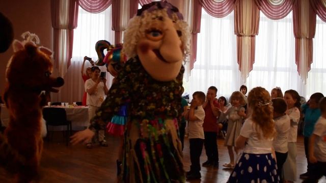 Играют Дети играем мы Игровая программа "С нами праздник в полный рост!" смотреть онлайн