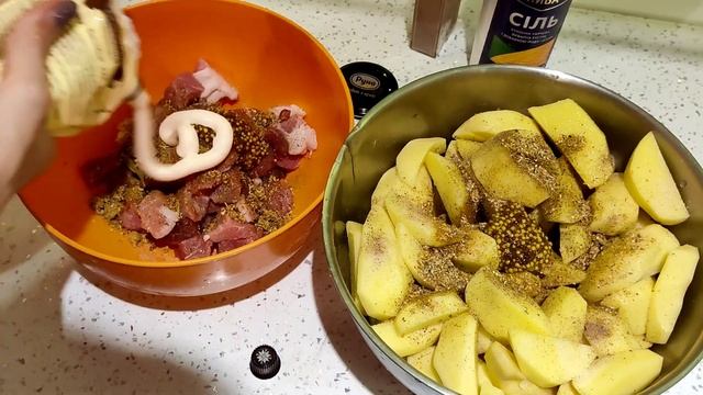 Свинина с Картошкой по-Деревенски (в духовке) смотреть онлайн