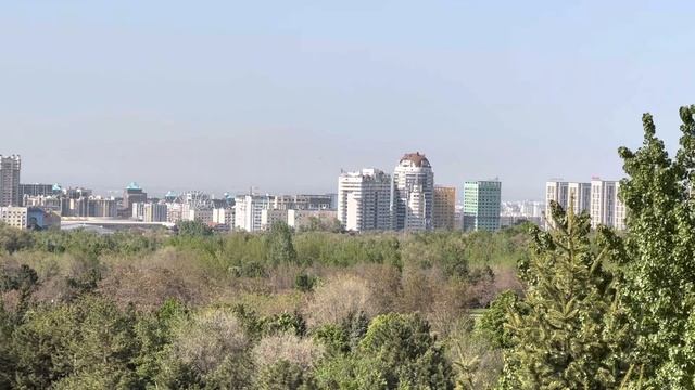 Любимый город Алматы. Вид на город из парка ПП. 10 мая 2023. Kazakhstan. Almaty. May 2023