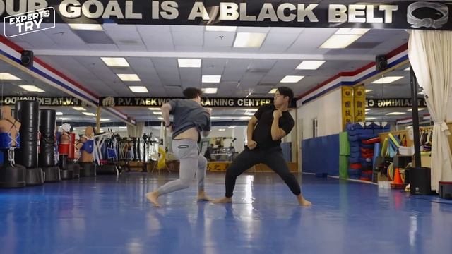 Johnny Cage and Kung Lao in Real Life: Noah's Mortal Kombat Moves смотреть онлайн