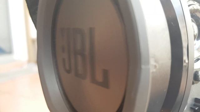 JBL XTreme -Bass test HD смотреть онлайн