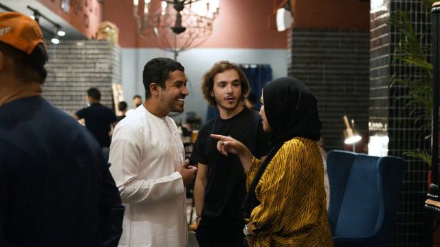 Supercars Majlis visits NoLo, Dubai's First Non-Alcoholic Bar смотреть онлайн