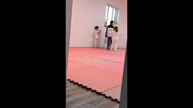 Карате Кёкусинкай (первые тренировки) смотреть онлайн