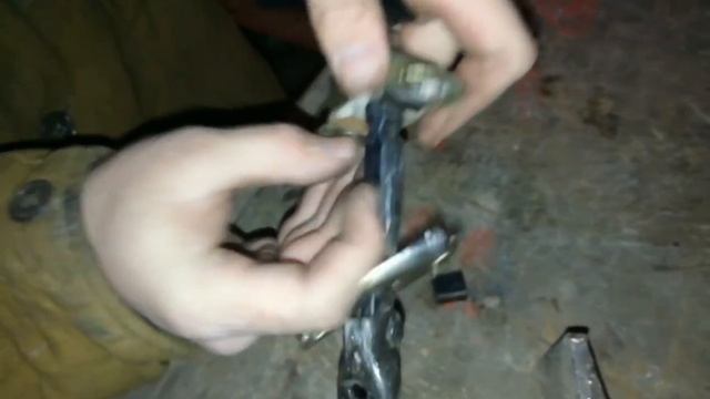 Замена ограничителей дверей Lancer 9