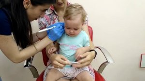 Прокалывание ушей в годик)