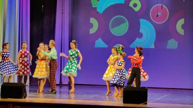 Стиляги смотреть онлайн