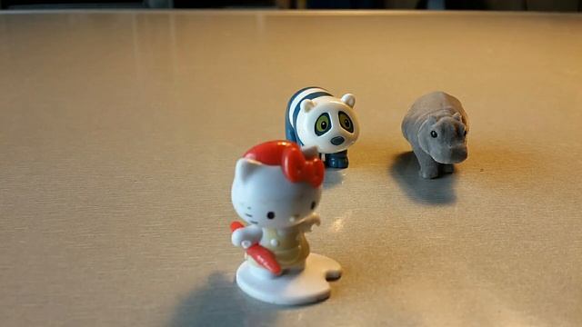 Kinder Surprise Eggs Kitty и правила дорожного движения,игрушки