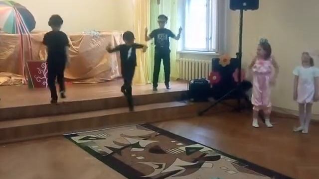 Хореография 17.05.2019 "Дюймовочка" Кроты смотреть онлайн