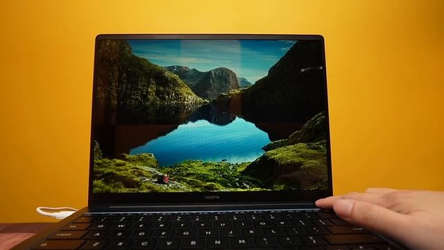 realme Book Review - IMPRESSIVE LAPTOP FROM THE NUMBER ONE BRAND! смотреть онлайн