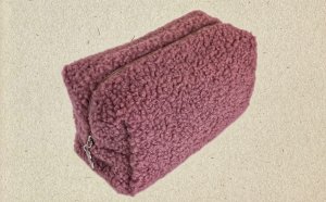 ШЬЮ ОБЪЁМНУЮ КОСМЕТИЧКУ ИЗ МЕХА #шьюсама #мастеркласс