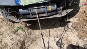 Демонтаж крышки колодца из бетона в одиночку