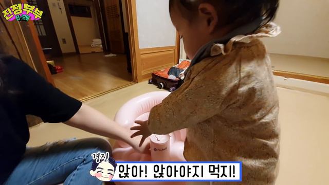 [SUB] 아기가 좋아하는 물건을 몰래 훔쳤을 때 반응? (제주 Ep.03🏝) - 생후 13개월👶 смотреть онлайн