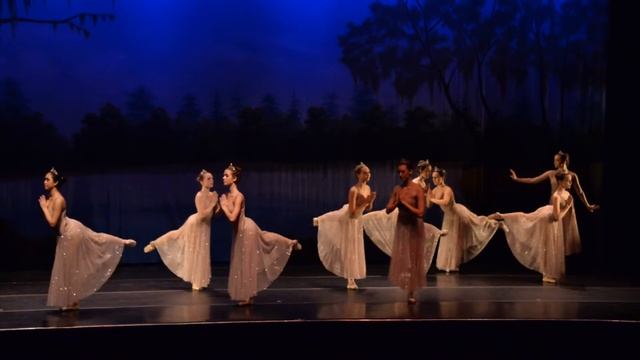 Amazing Grace - Ballet with live piano music worship смотреть онлайн