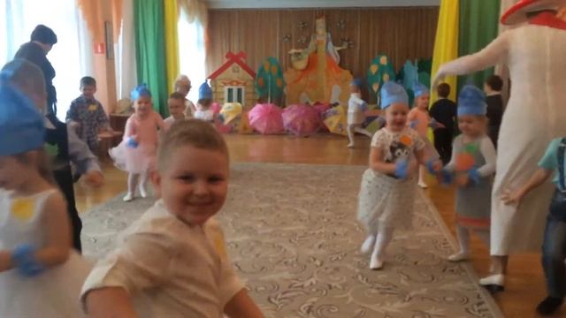 Осенний праздник дс375 группа 5. Часть 4 смотреть онлайн