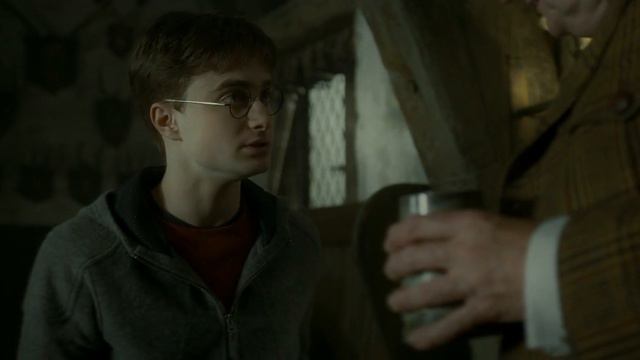 Hermione Say About Snogging - Harry Potter And The Half Blood Prince смотреть онлайн