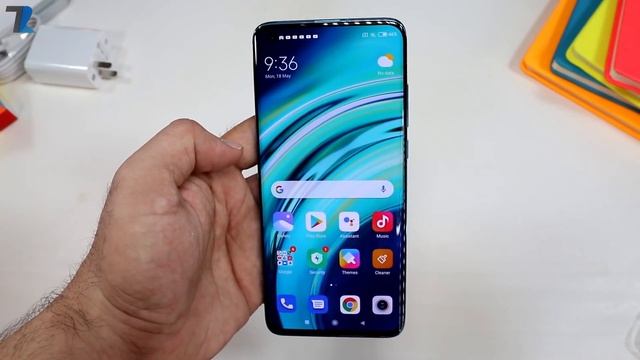 Mi 10 5G Indian Unit - Unboxing & Hands On | Can Xiaomi Compete With Oneplus 8 Pro? ? смотреть онлайн