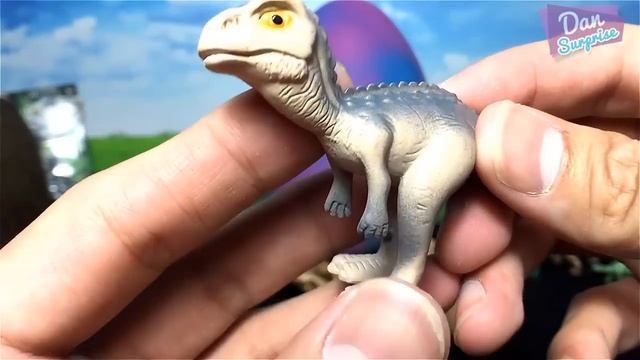Hatching lots of Dinosaur Eggs смотреть онлайн