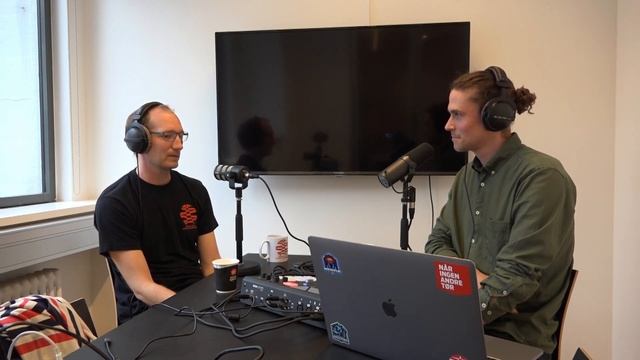 Python vs R ? Hvilket Programmeringssprog er bedst? ? Jonas Høgh | Verbos Podcast Klip смотреть онлайн