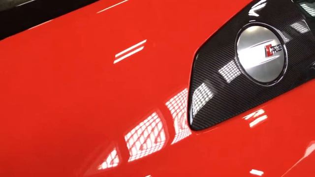 2017 Audi R8 V10 Plus in Dynamite Red смотреть онлайн