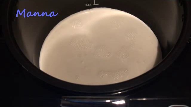 Горячий молочный напиток в мультиварке Philips HD3197 смотреть онлайн