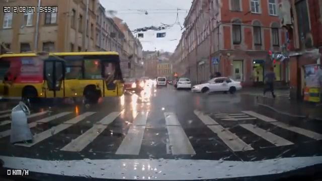Летающая жесть . смотреть онлайн