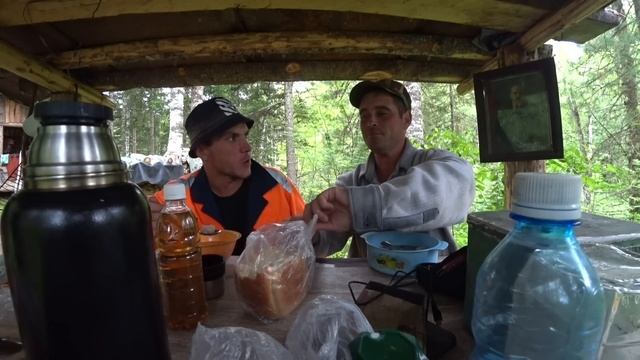 ДОБРАЛИСЬ ДО ХИЖИНЫ ОХОТНИКА И ОБАЛДЕЛИ.НОЧЁВКА В ТАЁЖНОЙ ИЗБЕ ОХОТНИКОВ. НЕПРОЛАЗНАЯ ТАЙГА. смотреть онлайн