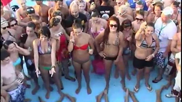 FANTASY BOAT PARTY CRAZY COUSINS SUNDAY 15TH AUGUST 2010 смотреть онлайн
