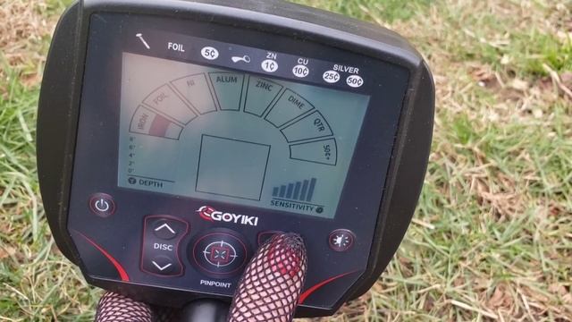 Quick Goyiki GC-1073 Metal Detector Demonstration