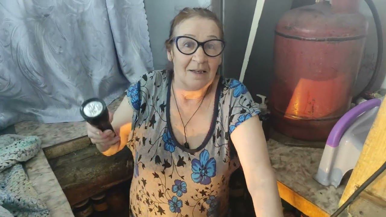 03.04.2022 Vlog. Радость была не долгой. Моя мини грядка. Ждём грунтовые воды. Мы опять в деревне
