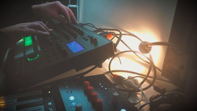 #JAMUARY2021 - 19 - MC707 Zen-Core VA Fun. It’s a really good sounding engine! смотреть онлайн