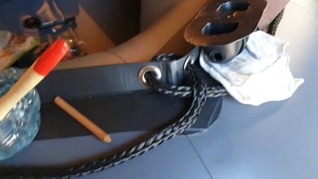 Лодка Apache 3500ck-апгрейд.(устанавливаю рым-утку и ролик) смотреть онлайн