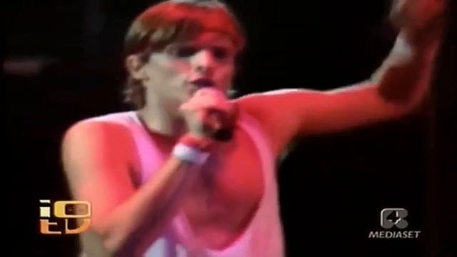 Antonella Ruggiero Concerto del 21 Agosto 1982 con Miguel Bosé e Loredana Berté a Misano Adriatico смотреть онлайн