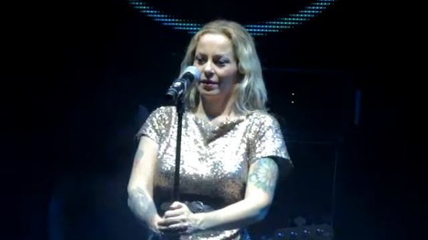 Anneke van Giersbergen - Saturnine (live in Moscow)
