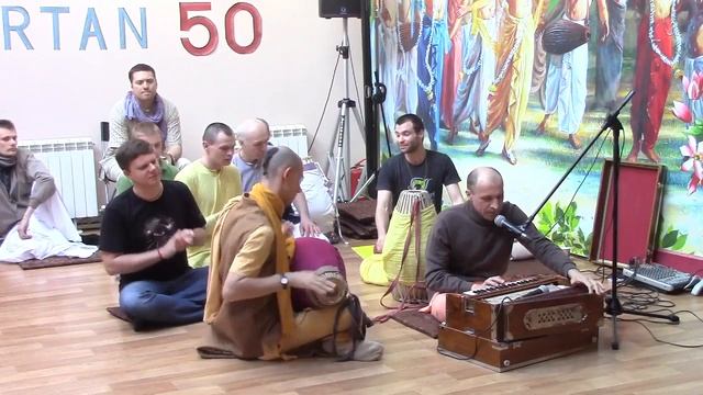 "Киртан 50" в Нижнем Новгороде - Варахадев пр. 03.05.2016 смотреть онлайн