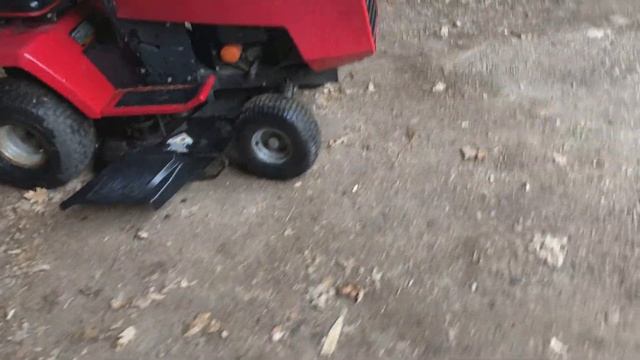 Канада. Жизнь в загородном доме 04. 26 мая 2020 года. Ремонт, покупка трактора. смотреть онлайн