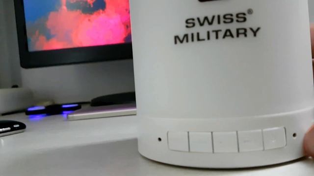 Swiss Military Bluetooth speaker that glows||Awesome Bluetooth Speaker||Unboxing and Review смотреть онлайн