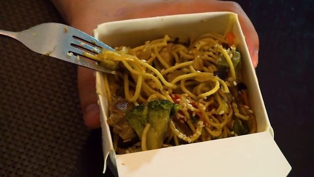 Обзор доставки Demyanka | СВХ #61 | БОМБИЧЕСКАЯ ПИЦЦА С ШАШЛЫКОМ