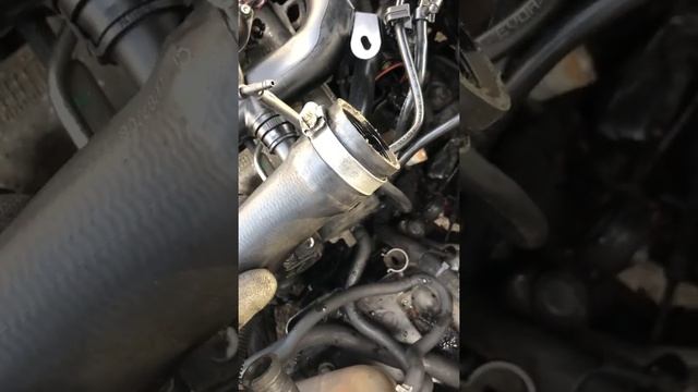 Vauxhall Astra 1.3 CDTi Egr valve replacement смотреть онлайн