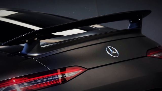 Это самое быстрое 4-х дверное купе в мире. Серьёзный конкурент для BMW M8 GC и Porsche Panamera смотреть онлайн