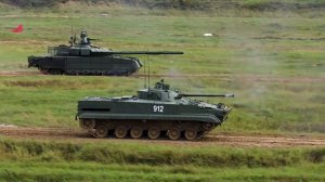 Динамические показы самых современных образцов российского вооружения. «АрМИ-2021»