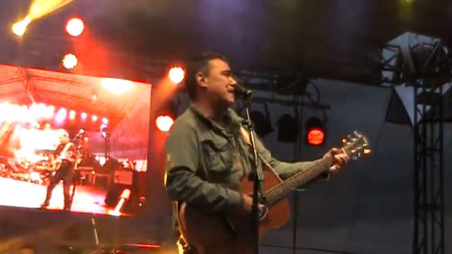 Florent Vollant, Cotton Fields Back Home, Innu Nikamu 2015 [4] смотреть онлайн