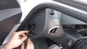 USB розетка в Ларгус. Установка