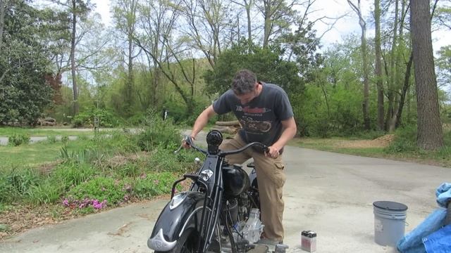 1941 Indian Chief Alive After 30 Years in Pieces - 1941 Barn Find Chief Build смотреть онлайн