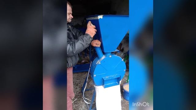 Мельница , млин ,дку зерно дробилка -любое зерно сено солома початки кукурузы-отправляем наложкой смотреть онлайн