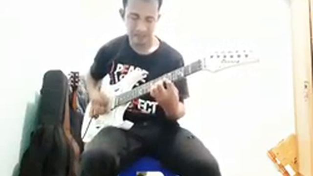 Rock in ibanez jem 555 wh pod hd 500 смотреть онлайн