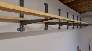 стеллажи из кабельных стоек и полок