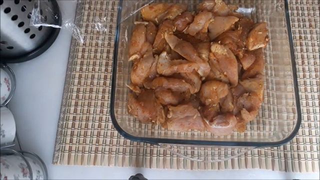 Crispy Fried Chicken with Calamari Flavor смотреть онлайн